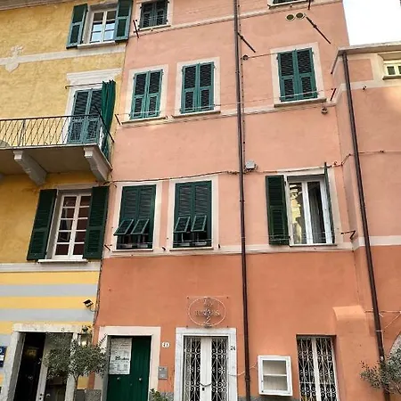 Favolosa Stanza Gialla Con Terrazzino Vista Mare Mottino23 Frühstückspension