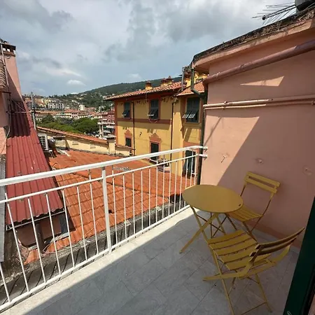Favolosa Stanza Gialla Con Terrazzino Vista Mare Mottino23 Alojamento de Acomodação e Pequeno-almoço