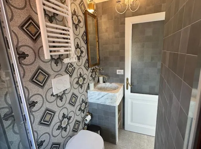Favolosa Stanza Gialla Con Terrazzino Vista Mare Mottino23 فندق مبيت وإفطار 3*